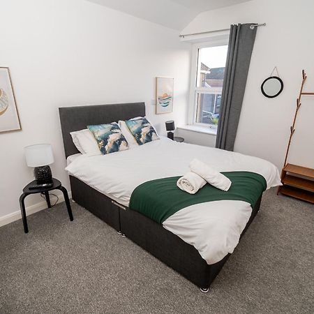 Spacious 3-Bed Near The City Centre Суонси Экстерьер фото