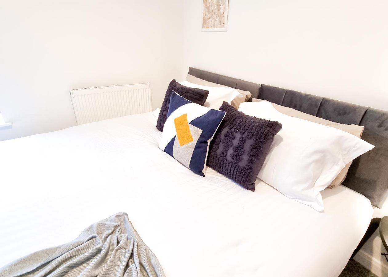 Spacious 3-Bed Near The City Centre Суонси Экстерьер фото