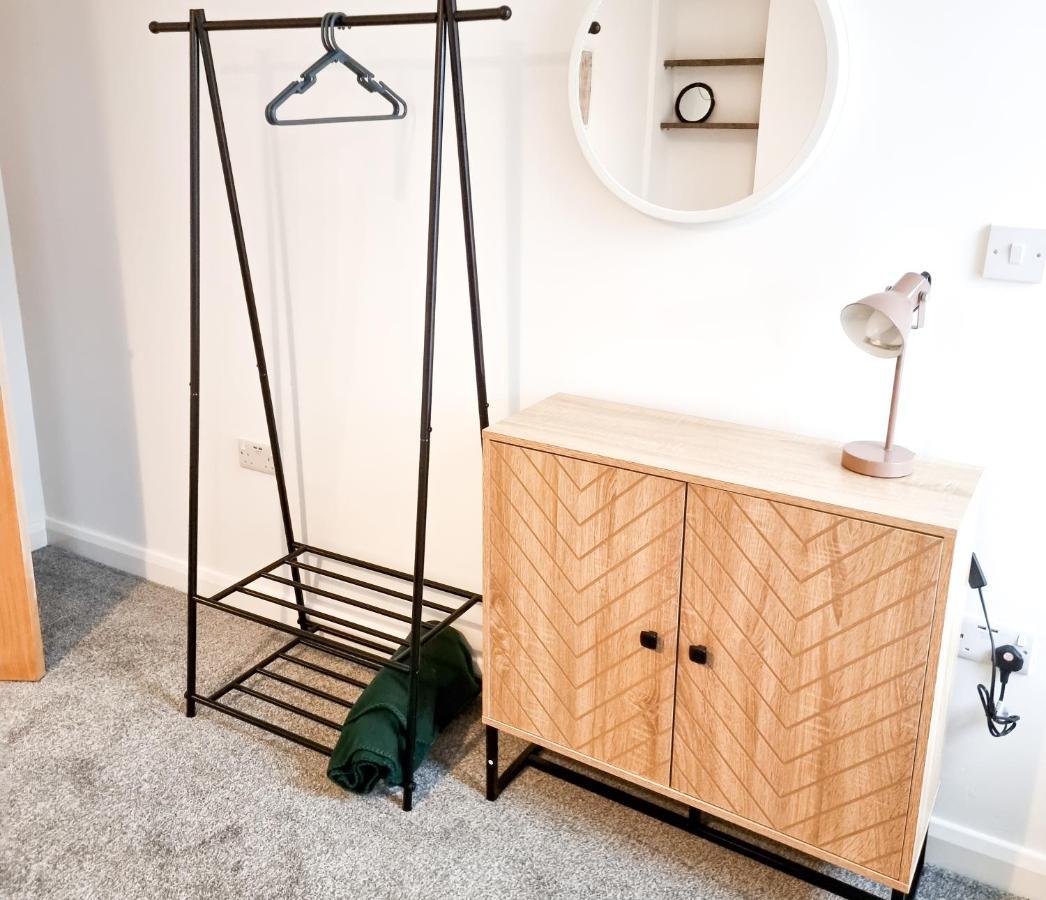 Spacious 3-Bed Near The City Centre Суонси Экстерьер фото