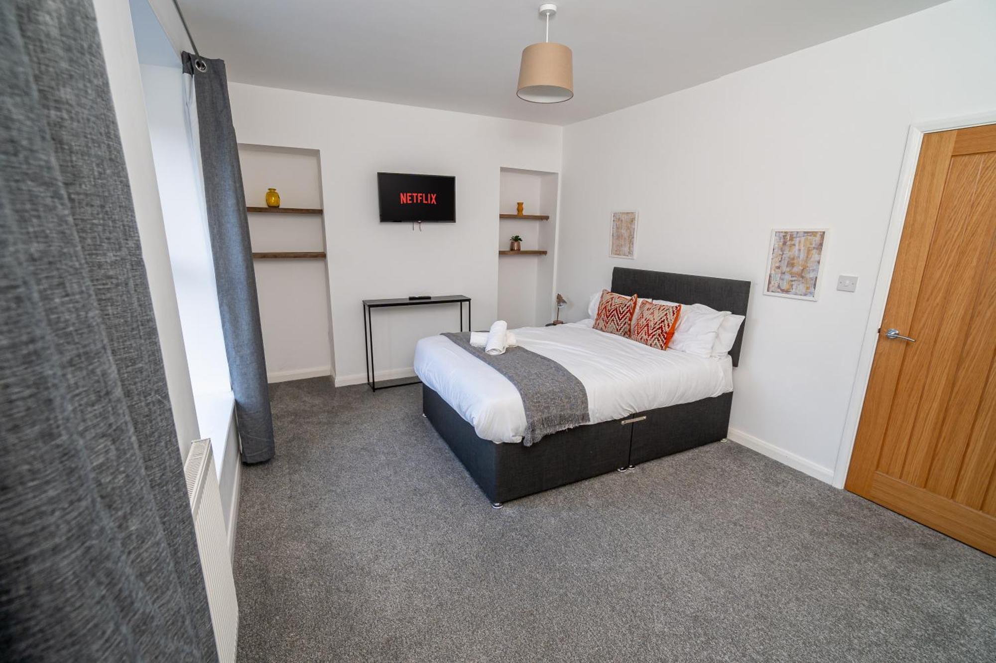 Spacious 3-Bed Near The City Centre Суонси Экстерьер фото