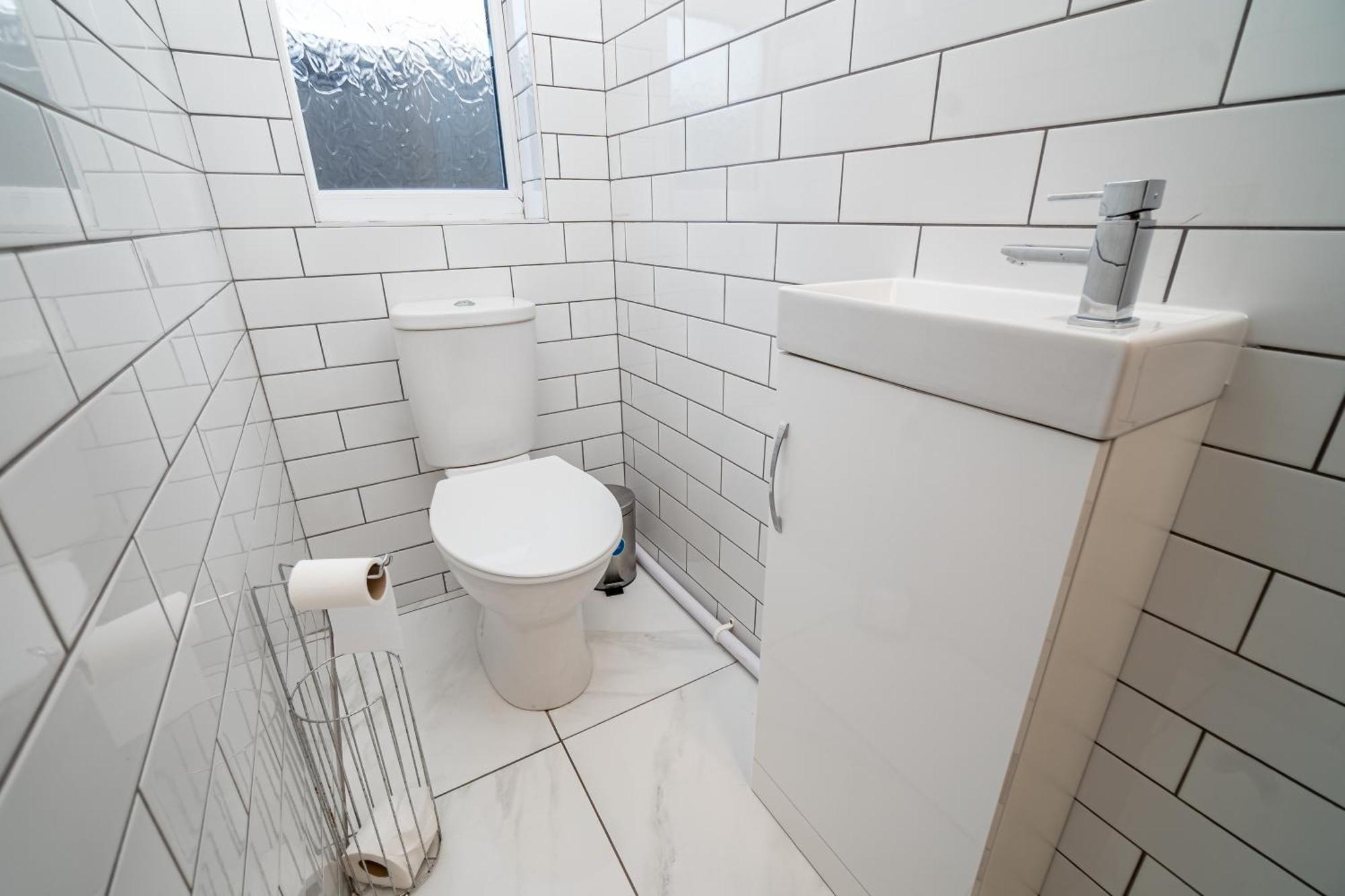 Spacious 3-Bed Near The City Centre Суонси Экстерьер фото